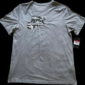 nike men’s T-shirt